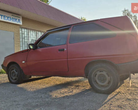 Красный ЗАЗ 1102 Таврія-Нова, объемом двигателя 1.2 л и пробегом 269 тыс. км за 1000 $, фото 9 на Automoto.ua