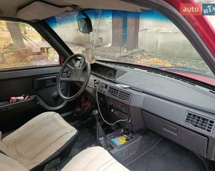 Красный ЗАЗ 1102 Таврія-Нова, объемом двигателя 1.1 л и пробегом 70 тыс. км за 832 $, фото 6 на Automoto.ua