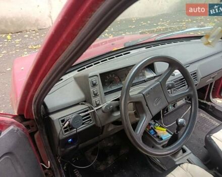 Красный ЗАЗ 1102 Таврія-Нова, объемом двигателя 1.1 л и пробегом 70 тыс. км за 832 $, фото 4 на Automoto.ua