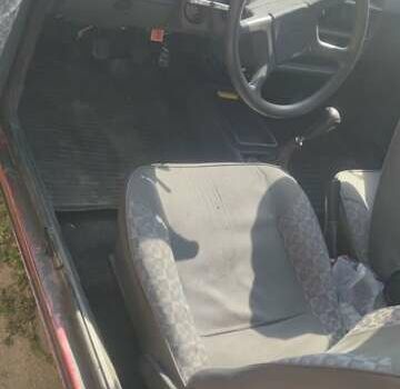 Красный ЗАЗ 1102 Таврия-Нова, объемом двигателя 1.2 л и пробегом 188 тыс. км за 650 $, фото 8 на Automoto.ua