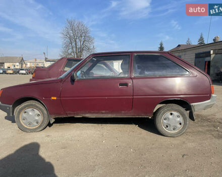 Красный ЗАЗ 1102 Таврія-Нова, объемом двигателя 1.1 л и пробегом 250 тыс. км за 650 $, фото 2 на Automoto.ua