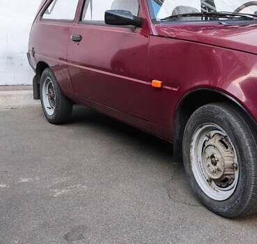 Красный ЗАЗ 1102 Таврія-Нова, объемом двигателя 1.2 л и пробегом 100 тыс. км за 1200 $, фото 4 на Automoto.ua
