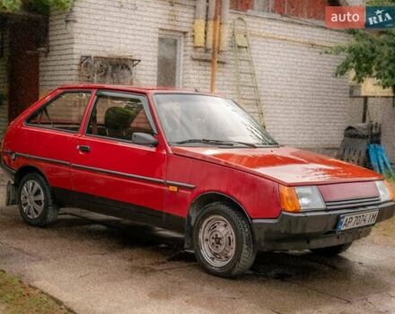Красный ЗАЗ 1102 Таврія-Нова, объемом двигателя 1.2 л и пробегом 320 тыс. км за 750 $, фото 2 на Automoto.ua