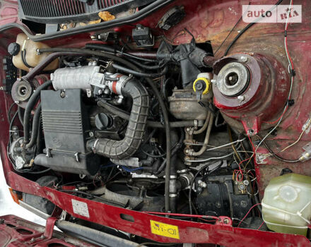 Красный ЗАЗ 1102 Таврия-Нова, объемом двигателя 1.2 л и пробегом 200 тыс. км за 700 $, фото 6 на Automoto.ua