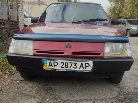 ЗАЗ 1102 Таврия-Нова 1999 в Запорожье на Automoto.ua Красный ЗАЗ 1102 Таврия-Нова, объемом двигателя 1.1 л и пробегом 121 тыс. км за 600 $, фото 1 на Automoto.ua