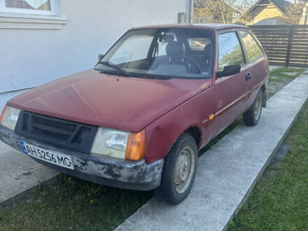 ЗАЗ 1102 Таврія-Нова 2001 у Івано-Франківську на Automoto.ua Червоний ЗАЗ 1102 Таврія-Нова, об'ємом двигуна 1.09 л та пробігом 68 тис. км за 550 $, фото 1 на Automoto.ua