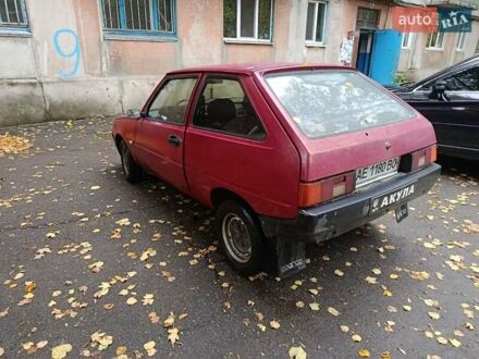 ЗАЗ 1102 Таврія-Нова 2002 в Днепре (Днепропетровске) на Automoto.ua Красный ЗАЗ 1102 Таврія-Нова, объемом двигателя 1.1 л и пробегом 70 тыс. км за 832 $, фото 1 на Automoto.ua