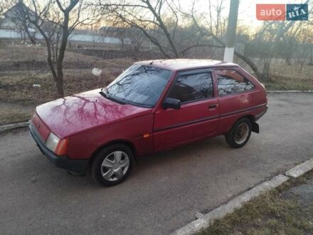 ЗАЗ 1102 Таврия-Нова 2004 в Гайсине на Automoto.ua Красный ЗАЗ 1102 Таврия-Нова, объемом двигателя 1.2 л и пробегом 140 тыс. км за 600 $, фото 1 на Automoto.ua