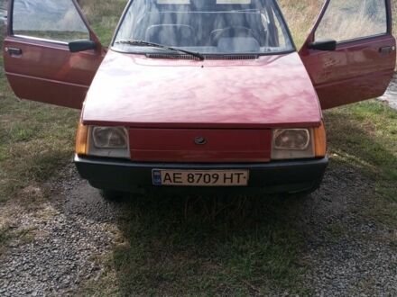Красный ЗАЗ 1102 Таврия-Нова, объемом двигателя 1.1 л и пробегом 140 тыс. км за 1000 $, фото 1 на Automoto.ua