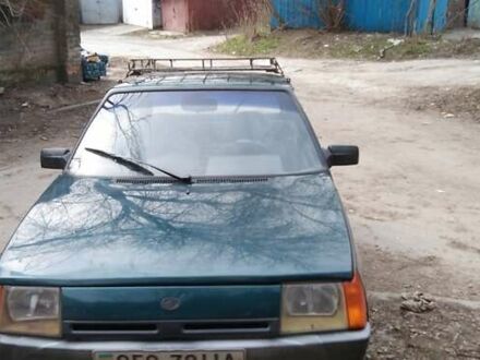 ЗАЗ 1102 Таврия-Нова 2000 у Запоріжжя на Automoto.ua ЗАЗ 1102 Таврия-Нова, об'ємом двигуна 1.2 л та пробігом 190 тис. км за 852 $, фото 1 на Automoto.ua