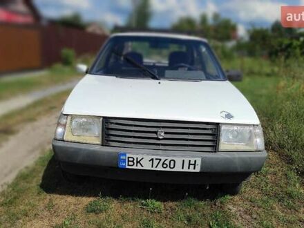 ЗАЗ 1102 Таврия-Нова 2002 в Ровно на Automoto.ua ЗАЗ 1102 Таврия-Нова, объемом двигателя 0 л и пробегом 150 тыс. км за 800 $, фото 1 на Automoto.ua