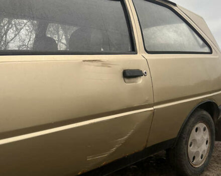 Желтый ЗАЗ 1102 Таврія-Нова, объемом двигателя 1.2 л и пробегом 104 тыс. км за 520 $, фото 9 на Automoto.ua