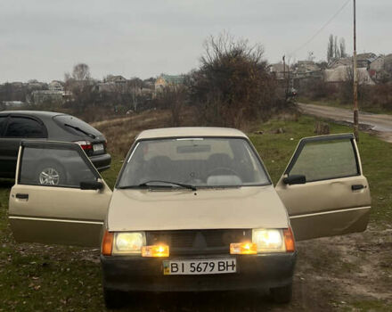 Желтый ЗАЗ 1102 Таврія-Нова, объемом двигателя 1.2 л и пробегом 104 тыс. км за 520 $, фото 7 на Automoto.ua
