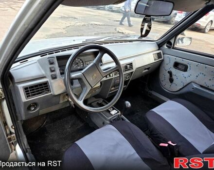 Серый ЗАЗ 1102 Таврия-Нова, объемом двигателя 1.2 л и пробегом 90 тыс. км за 940 $, фото 2 на Automoto.ua