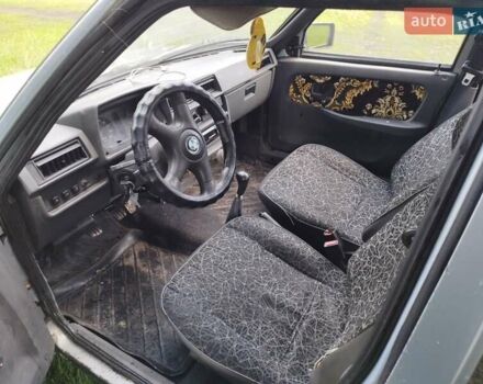 Серый ЗАЗ 1102 Таврія-Нова, объемом двигателя 1.2 л и пробегом 200 тыс. км за 450 $, фото 6 на Automoto.ua