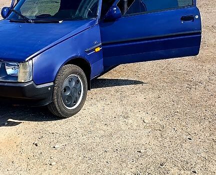 ЗАЗ 1102 Таврия-Нова 2004 в Овидиополе на Automoto.ua Синий ЗАЗ 1102 Таврия-Нова, объемом двигателя 1.2 л и пробегом 76 тыс. км за 1000 $, фото 13 на Automoto.ua