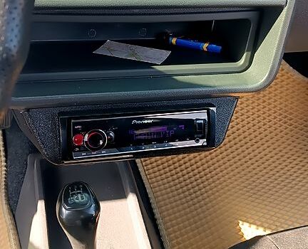 ЗАЗ 1102 Таврия-Нова 2004 в Овидиополе на Automoto.ua Синий ЗАЗ 1102 Таврия-Нова, объемом двигателя 1.2 л и пробегом 76 тыс. км за 1000 $, фото 9 на Automoto.ua