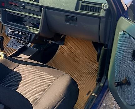 ЗАЗ 1102 Таврия-Нова 2004 в Овидиополе на Automoto.ua Синий ЗАЗ 1102 Таврия-Нова, объемом двигателя 1.2 л и пробегом 76 тыс. км за 1000 $, фото 4 на Automoto.ua