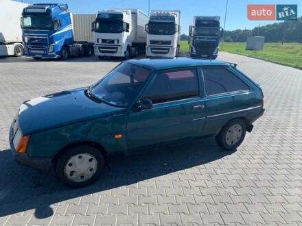 ЗАЗ 1102 Таврия-Нова 2001 в Луцке на Automoto.ua Зеленый ЗАЗ 1102 Таврия-Нова, объемом двигателя 0 л и пробегом 140 тыс. км за 850 $, фото 1 на Automoto.ua