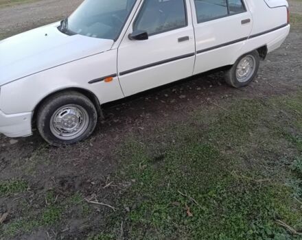 Белый ЗАЗ 1103 Славута, объемом двигателя 1 л и пробегом 167 тыс. км за 850 $, фото 1 на Automoto.ua