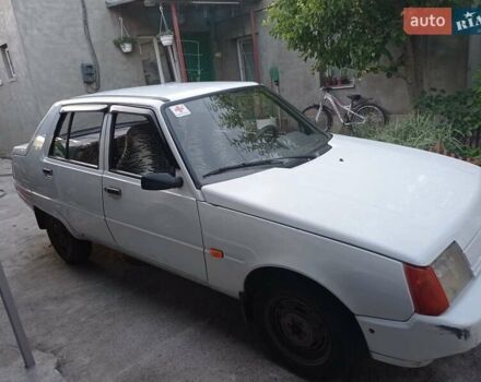 Белый ЗАЗ 1103 Славута, объемом двигателя 1.2 л и пробегом 100 тыс. км за 2000 $, фото 7 на Automoto.ua