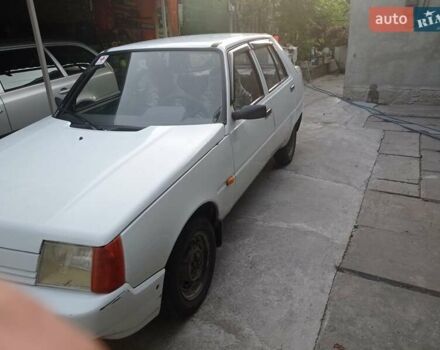 Белый ЗАЗ 1103 Славута, объемом двигателя 1.2 л и пробегом 100 тыс. км за 2000 $, фото 6 на Automoto.ua