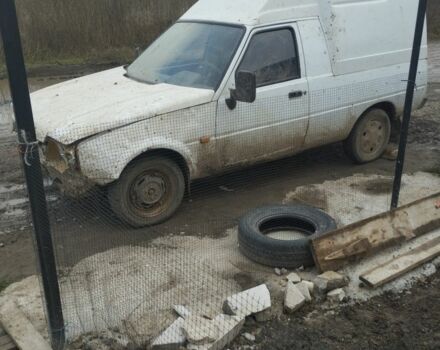 Белый ЗАЗ 1103 Славута, объемом двигателя 1 л и пробегом 120 тыс. км за 427 $, фото 2 на Automoto.ua