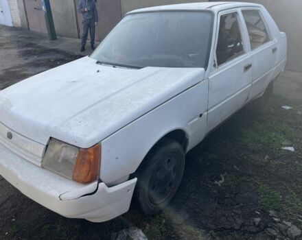 Белый ЗАЗ 1103 Славута, объемом двигателя 1 л и пробегом 123 тыс. км за 400 $, фото 3 на Automoto.ua