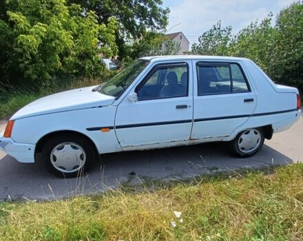 Білий ЗАЗ 1103 Славута, об'ємом двигуна 1.2 л та пробігом 140 тис. км за 600 $, фото 3 на Automoto.ua