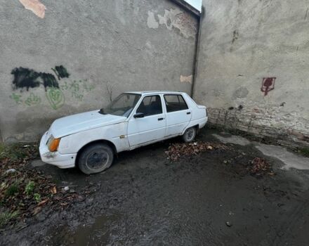 Белый ЗАЗ 1103 Славута, объемом двигателя 1.2 л и пробегом 3 тыс. км за 900 $, фото 2 на Automoto.ua