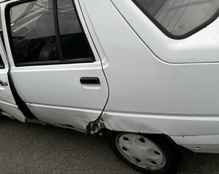 Белый ЗАЗ 1103 Славута, объемом двигателя 1.2 л и пробегом 96 тыс. км за 216 $, фото 7 на Automoto.ua