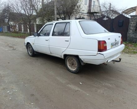 Белый ЗАЗ 1103 Славута, объемом двигателя 0 л и пробегом 200 тыс. км за 550 $, фото 4 на Automoto.ua