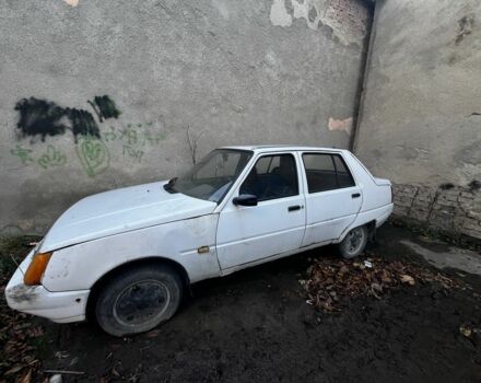 Белый ЗАЗ 1103 Славута, объемом двигателя 1.2 л и пробегом 3 тыс. км за 900 $, фото 1 на Automoto.ua