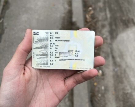 Белый ЗАЗ 1103 Славута, объемом двигателя 1.2 л и пробегом 96 тыс. км за 216 $, фото 13 на Automoto.ua