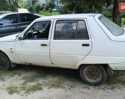 Белый ЗАЗ 1103 Славута, объемом двигателя 1.2 л и пробегом 150 тыс. км за 962 $, фото 2 на Automoto.ua