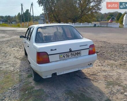 ЗАЗ 1103 Славута 2001 в Прилуках на Automoto.ua Белый ЗАЗ 1103 Славута, объемом двигателя 1.2 л и пробегом 89 тыс. км за 1200 $, фото 5 на Automoto.ua