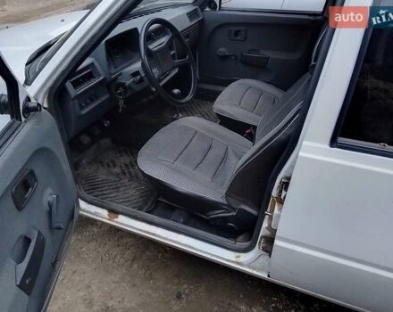 ЗАЗ 1103 Славута 2001 в Прилуках на Automoto.ua Белый ЗАЗ 1103 Славута, объемом двигателя 1.2 л и пробегом 89 тыс. км за 1200 $, фото 1 на Automoto.ua