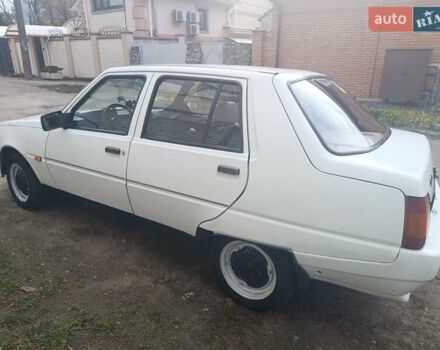 Белый ЗАЗ 1103 Славута, объемом двигателя 1.2 л и пробегом 113 тыс. км за 650 $, фото 5 на Automoto.ua