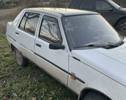 Белый ЗАЗ 1103 Славута, объемом двигателя 1.2 л и пробегом 160 тыс. км за 1200 $, фото 2 на Automoto.ua