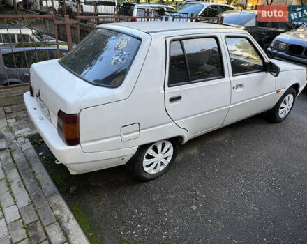 Белый ЗАЗ 1103 Славута, объемом двигателя 1.2 л и пробегом 180 тыс. км за 650 $, фото 5 на Automoto.ua