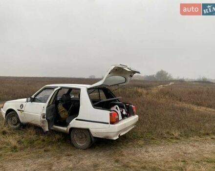 Белый ЗАЗ 1103 Славута, объемом двигателя 1.2 л и пробегом 80 тыс. км за 800 $, фото 7 на Automoto.ua