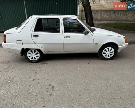 Белый ЗАЗ 1103 Славута, объемом двигателя 1.2 л и пробегом 180 тыс. км за 750 $, фото 11 на Automoto.ua