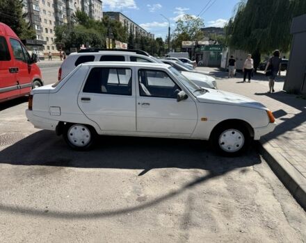 Белый ЗАЗ 1103 Славута, объемом двигателя 1.2 л и пробегом 170 тыс. км за 700 $, фото 2 на Automoto.ua