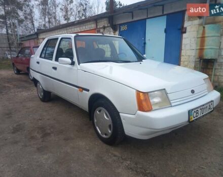 Белый ЗАЗ 1103 Славута, объемом двигателя 1.2 л и пробегом 20 тыс. км за 2350 $, фото 2 на Automoto.ua