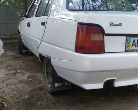 Белый ЗАЗ 1103 Славута, объемом двигателя 1.2 л и пробегом 150 тыс. км за 671 $, фото 3 на Automoto.ua