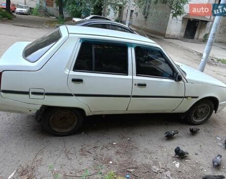 Белый ЗАЗ 1103 Славута, объемом двигателя 1.2 л и пробегом 194 тыс. км за 1800 $, фото 8 на Automoto.ua