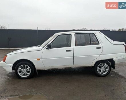 Белый ЗАЗ 1103 Славута, объемом двигателя 1.3 л и пробегом 170 тыс. км за 850 $, фото 4 на Automoto.ua