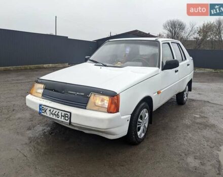 Белый ЗАЗ 1103 Славута, объемом двигателя 1.3 л и пробегом 170 тыс. км за 850 $, фото 3 на Automoto.ua