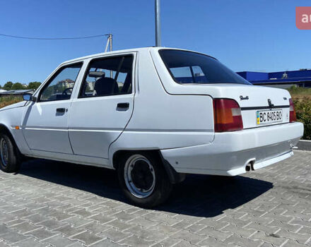 Белый ЗАЗ 1103 Славута, объемом двигателя 1.2 л и пробегом 60 тыс. км за 1100 $, фото 2 на Automoto.ua