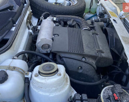 Белый ЗАЗ 1103 Славута, объемом двигателя 1.2 л и пробегом 60 тыс. км за 1100 $, фото 25 на Automoto.ua